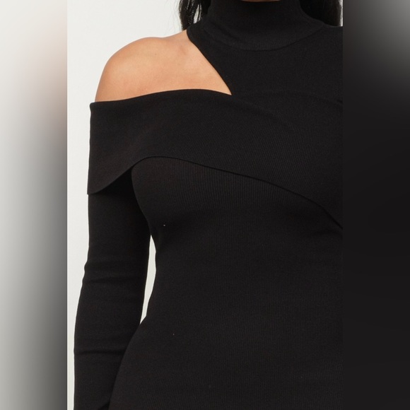 NWT Red Dinner Dress! Sizes Small- Large - Picture 6 of 8